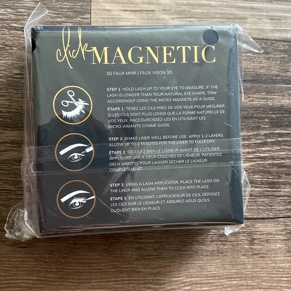 Lilly Lashes Women’s Magnetic Eyelashes - Picture 2 of 2